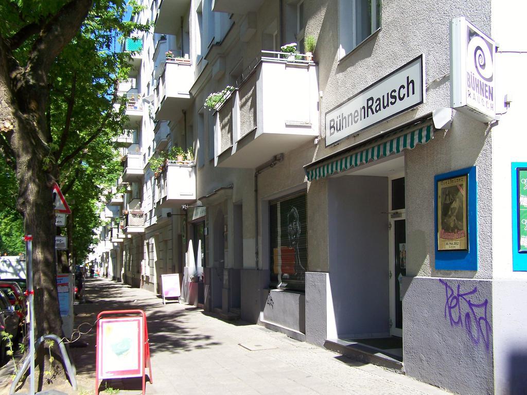 Altbauwohnung Mit 3 Baedern Berlin Eksteriør billede